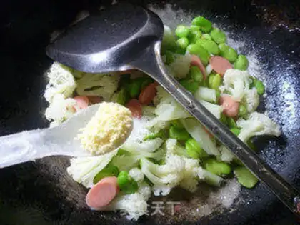 Make Ham sausages, beans, broccoli step 9