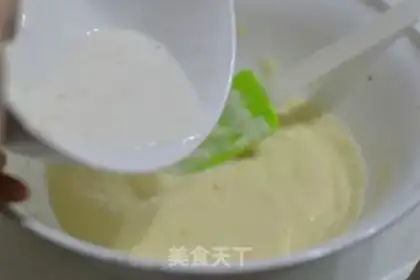 Make The durian mousse cake step 5