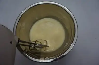 Make Strawberry cream chocolate cake step 3