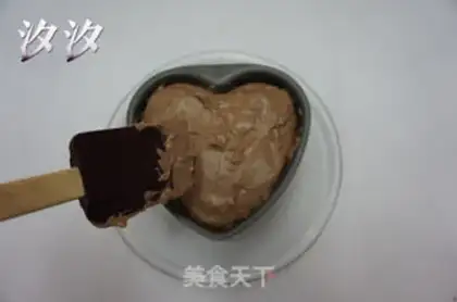 Make Strawberry cream chocolate cake step 10