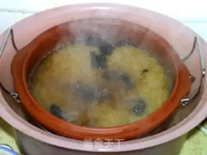 Make Ice cream and yellow congee step 6