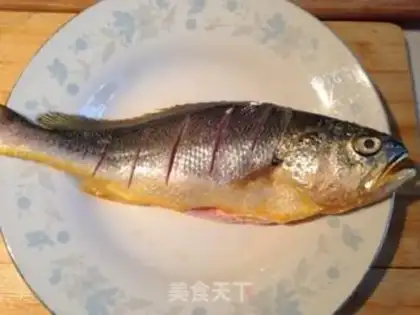 Make Fresh yellow fish step 0