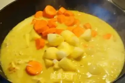 Make Homemade curry chicken step 5