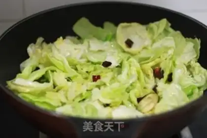 Make Spicy hand tore the dishes step 2