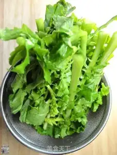 Make The dry pot, the radish leaves step 14