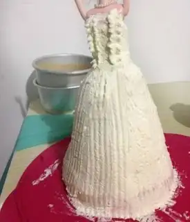 Make Barbie doll cake step 11