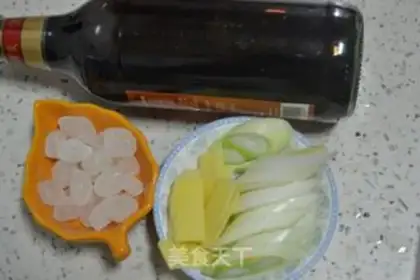 Make Shanghai red meat step 1