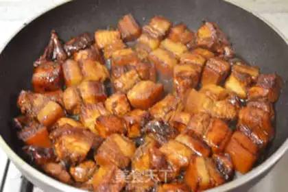 Make Shanghai red meat step 6