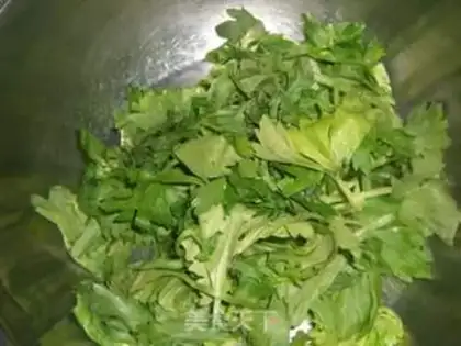 Make Celery leaves and fried eggs step 0
