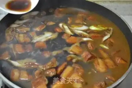 Make Shanghai red meat step 10