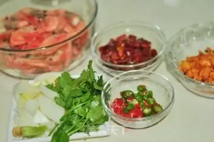 Make Dry pot spicy Arctic shrimp step 0