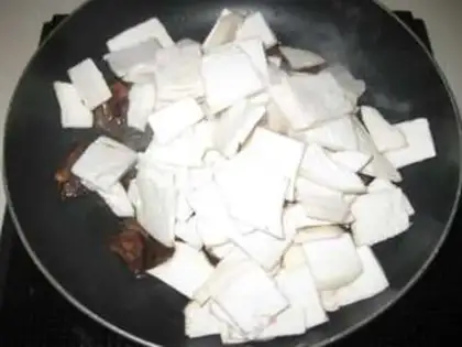 Make Weenie fried abalone mushrooms step 5