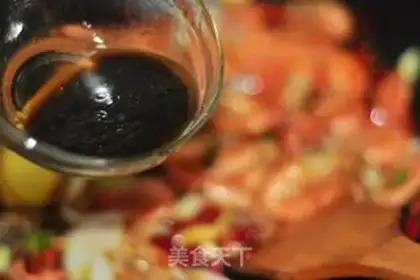 Make Dry pot spicy Arctic shrimp step 11