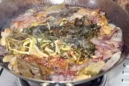 Make Onion oil step 2