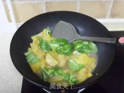 Make Pepper potato chips step 3