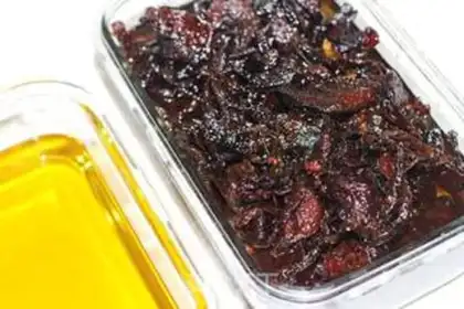 Make Onion oil step 4