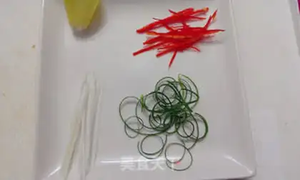 Make Clear the yellow feet step 5