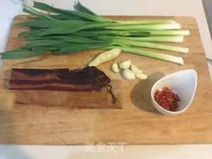 Make Garlic pork step 0