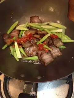 Make Garlic pork step 4