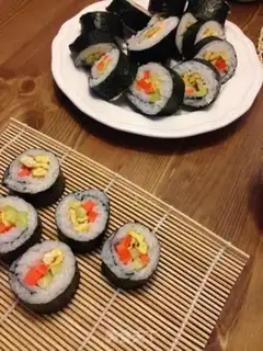 Make Simple sushi step 4