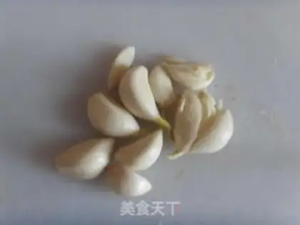 Make Garlic fan sap step 1