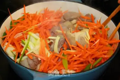 Make Xinjiang tasted lamb rice step 4