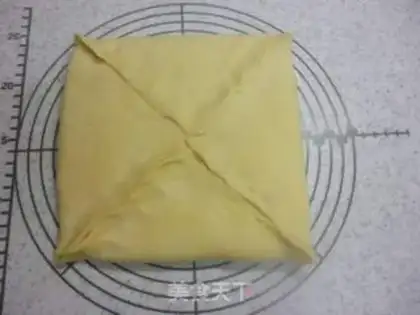Make Danish yellow milk bag step 6