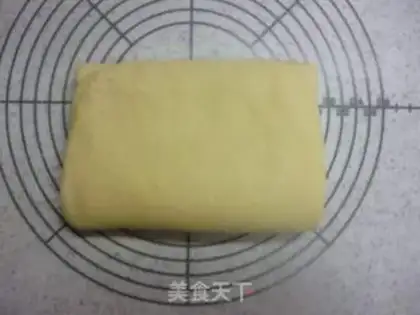 Make Danish yellow milk bag step 7