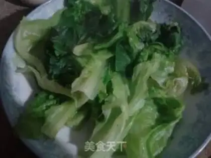 Make Oily mushroom lettuce step 1