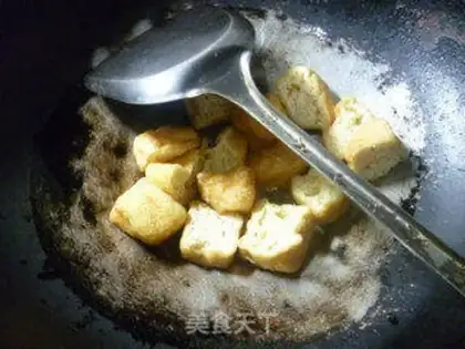 Make Tomato fried tofu step 2