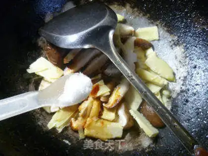 Make Fry mushrooms step 8