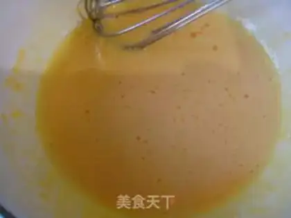 Make A nut raisin roll step 1