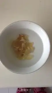 Make Lily pineapple step 0