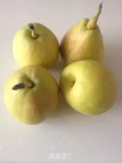Make Lily pineapple step 1