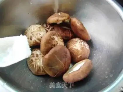 Make Black pepper roast mushrooms step 2