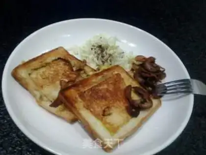 Make Toast eggs step 0