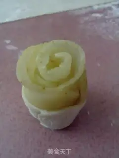 Make Sweet rose apple roll step 7