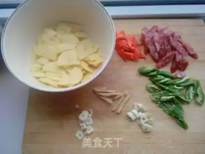 Make Cracked sausage chips step 0