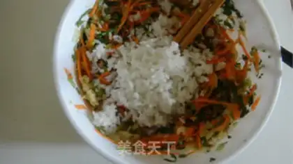 Make Rice radish balls step 3