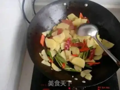Make Cracked sausage chips step 4