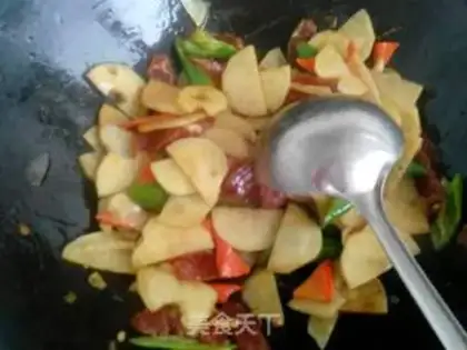 Make Cracked sausage chips step 5