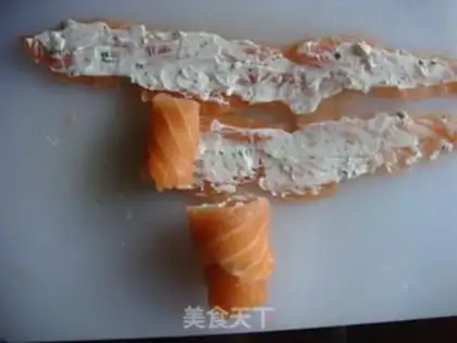 Make A salmon roll step 1