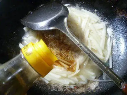 Make Carrot burns rubber fish step 5