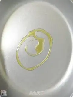 Make Two white rolls of sauce step 6