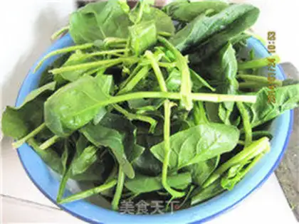 Make Scrambled spinach step 0