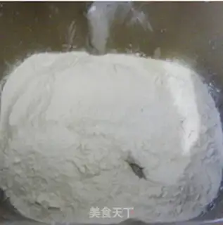 Make Sesame beans and toast buns step 0