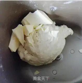 Make Sesame beans and toast buns step 1