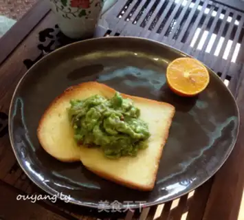 Make A guacamole waffles step 4