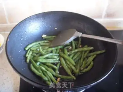 Make Garlic beans step 3