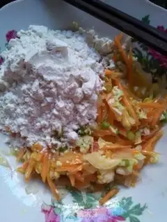 Make radish eggcake step 2